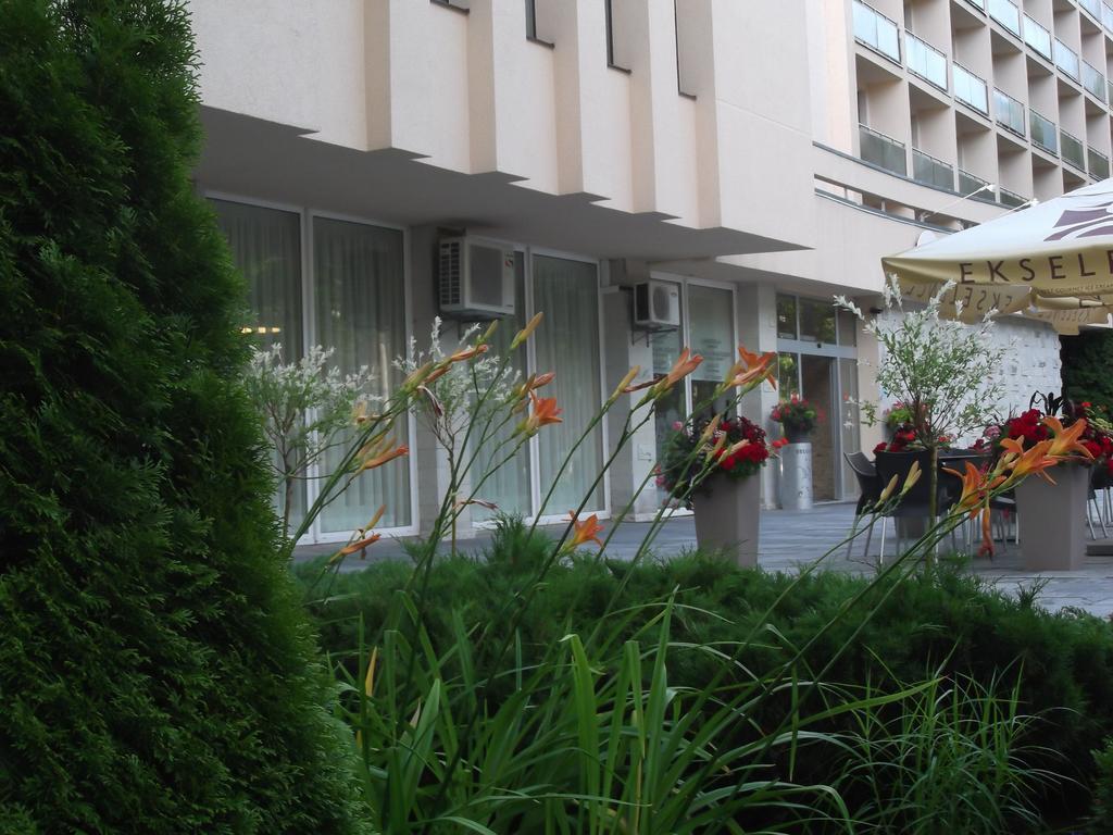 Resort - Rehabilitation Center Sanatorium Belorusija Jūrkalne Dış mekan fotoğraf
